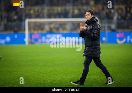 Dortmund, Deutschland. Dezember 2023. Trainerin Edin Terzic (BVB) Borussia Dortmund - FSV Mainz 05 19.12.2023 Credit: Moritz Müller/Alamy Live News Stockfoto