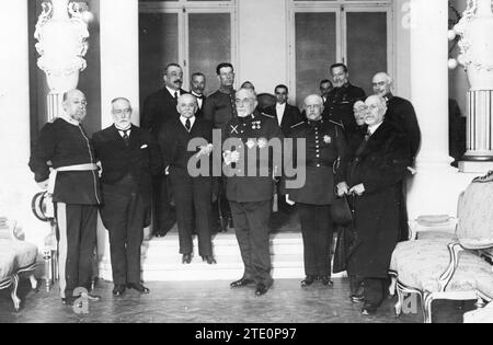 02/22/1919. Madrid. Im Zentrum der Armee und der Marine. General D. José Marva (X) nach der Konferenz, die er in dieser Gesellschaft über die Armee, die Marine und die nationale Kultur hielt. Quelle: Album / Archivo ABC / Ramón Alba Stockfoto