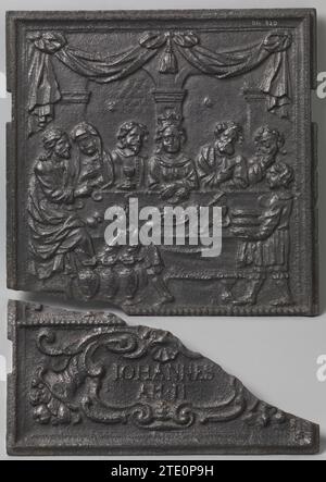 Herdplatte mit einer Aufführung der Hochzeit in Kana, Anonym, ca. 1550 - ca. 1650 Gusseiserne Herdplatte, unterteilt in zwei Zonen. Die Hochzeit in Kana ist in der oberen Zone dargestellt. Zentral ist der lange, gedeckte Tisch zu sehen, der die Gäste sind. In der Mitte des Tisches sitzt die Braut mit einer Krone auf dem Kopf. Ganz links ist Jesus. Im Vordergrund steht einer der Diener an den sechs Krügen und bringt eine weitere Diener Waage auf den Tisch. Die Szene wird mit einer Perlenkante am unteren Rand geschlossen. In der unteren Zone befindet sich eine Cartoucehe von Blattmotiven mit der Inschrift John am II Der Herd pla Stockfoto