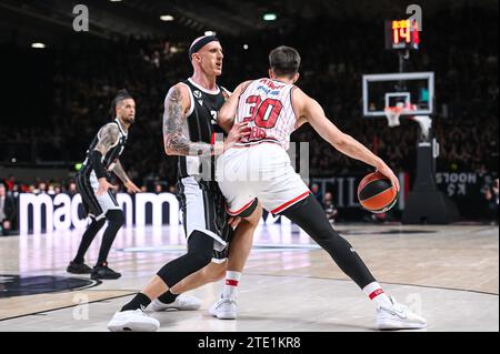 Bologna, Lombardei, Italien. Dezember 2023. 30 FILIP PETRUSEV von Olympiacos Piräus während der Euroleague, Runde 15, Spiel zwischen Virtus Segafredo Bologna und Olympiacos Piräus in der Virtus Segafredo Arena am 19. Dezember 2023 in Bologna, Italien. (Kreditbild: © Stefanos Kyriazis/ZUMA Press Wire) NUR REDAKTIONELLE VERWENDUNG! Nicht für kommerzielle ZWECKE! Stockfoto