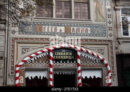 Bild des berühmten Livraria Lello in Porto. Stockfoto