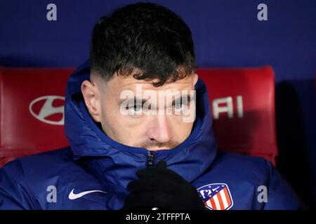 Madrid, Spanien. Dezember 2023. Javi Galan von Atletico de Madrid während des Spiels der La Liga zwischen Atletico de Madrid und Getafe CF spielte am 19. Dezember im Civitas Metropolitano Stadium in Madrid. (Foto: Cesar Cebolla/PRESSINPHOTO) Credit: PRESSINPHOTO SPORTS AGENCY/Alamy Live News Stockfoto