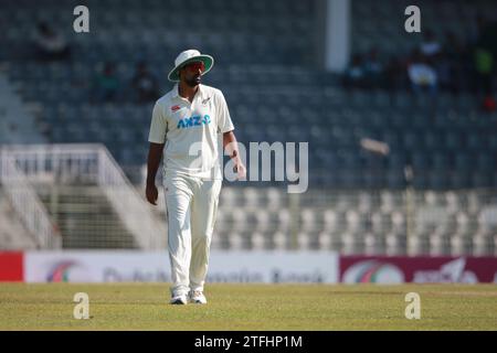 Der neuseeländische Pace Bowler ISH Sodhi während des dritten Bangladesch-neuseeländischen Testtages im Sylhet International Cricket Stadium in Lakkatura, Bangladesch, 3 Stockfoto