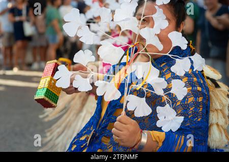 09.09.2023- Italien, Lombardei, Crema, Bolivianische Gemeinschaft feiern während der Jungfrau von Guadalupe, Tänzer Bolivien Stockfoto