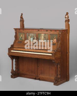 Musikkabinett und Klavier mit einem Relikt von St. Cecilia, Antoine Bord, Pierre Joseph Hubert Cuypers, 1858–1859 Klavier, von dem der Schrank aus Eiche und Kiefer teilweise in Farben und Gold bemalt ist. Die Säulen, die die Tastatur tragen, liegen aus dem Schrank, und die beiden hohen Eckstile werden von den Figuren eines Flötenspielers und eines Citerspielers mit den Gesichtern von Cuypers und seiner Frau Antoinette gekrönt. Auf beiden Seiten des Reliefs der Heiligen Cäkilia, der hinter Glas hinter dem Glas platziert ist, sind seine gemalten Szenen aus ihrem Leben: Ihre Verteidigung gegenüber dem Präfekten Almachius; Sie beugt ihren Kopf vor ihm Stockfoto