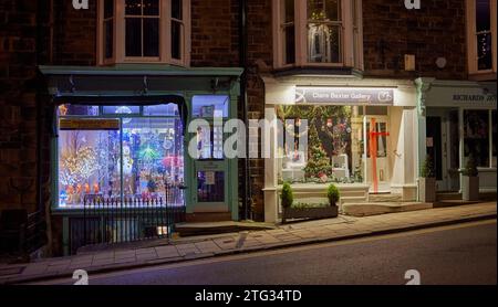 Weihnachtsdekoration am Abend in der Pateley Bridge. North Yorkshire.UK Stockfoto