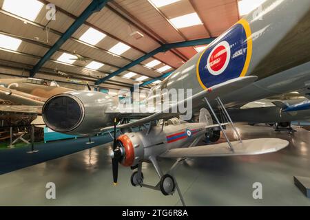 England, West Sussex, Chichester, Tangmere Military Aviation Museum, Ausstellung von Vintage Flugzeugen Stockfoto