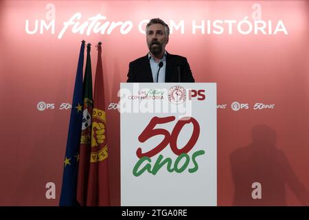 Lissabon, 16/12/2023: PS-Wahlabend im Hauptquartier der Sozialistischen Partei in Largo do Rato in Lissabon. Pedro Nuno Santos, zum neuen Generalsekretär der PS gewählt. Stockfoto