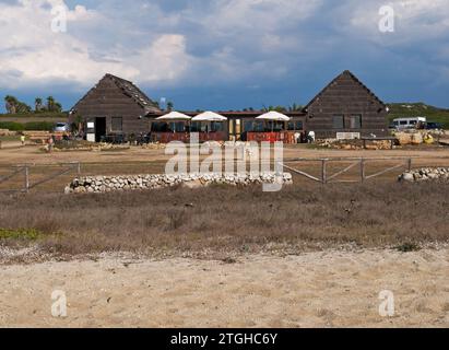 Bar / Restaurant in Arutas Beach, Sinis Halbinsel, Sardinien, Italien Stockfoto