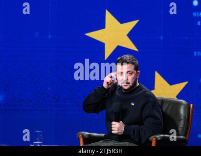 Kiew, Ukraine. Dezember 2023. Präsident der Ukraine Wolodymyr Zelenskyi bei der jährlichen Abschlusspressekonferenz. (Credit Image: © Maksym Polishchuk/SOPA Images via ZUMA Press Wire) NUR REDAKTIONELLE VERWENDUNG! Nicht für kommerzielle ZWECKE! Stockfoto