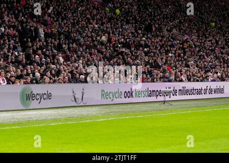 Amsterdam, Niederlande. Dezember 2023. AMSTERDAM, NIEDERLANDE - 20. DEZEMBER: Wecycle während des Spiels der UEFA Women's Champions League zwischen AFC Ajax und FC Bayern München in der Johan Cruijff Arena am 20. Dezember 2023 in Amsterdam. (Foto von Patrick Goosen/Orange Pictures) Credit: Orange Pics BV/Alamy Live News Stockfoto