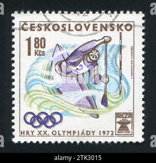 TSCHECHOSLOWAKEI - UM 1972: Stempel gedruckt von der Tschechoslowakei, zeigt Kanusport, um 1972 Stockfoto