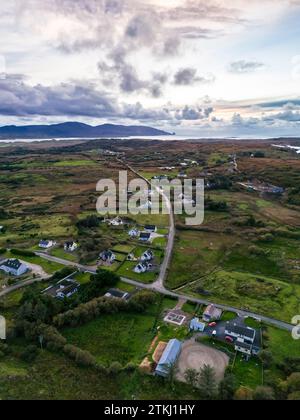 Luftaufnahme von Kilclooney zwischen Ardara und Portnoo im County Donegal, Irland Stockfoto