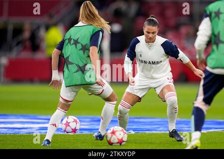 Amsterdam, Niederlande. Dezember 2023. AMSTERDAM, NIEDERLANDE - 20. DEZEMBER: Sherida Spitse von AFC Ajax während des Spiels der UEFA Women's Champions League zwischen AFC Ajax und FC Bayern M?nchen in der Johan Cruijff Arena am 20. Dezember 2023 in Amsterdam. (Foto von Patrick Goosen/Orange Pictures) Credit: dpa/Alamy Live News Stockfoto