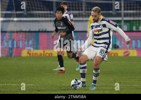 Duisburg, Deutschland. Dezember 2023. Duisburg, Deutschland 20. Dezember 2023: 3. Liga - 2023/2024 - MSV Duisburg vs. SC Freiburg II im Bild: Thomas Pledl (MSV Duisburg) Credit: dpa/Alamy Live News Stockfoto