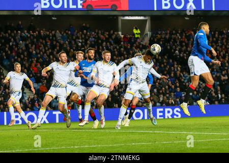 Glasgow, Großbritannien. Dezember 2023. Nach dem Sieg des Viaplay Cup am 17. Januar im Hampden Park spielen die Rangers nun auf ihrem Heimstadion im Ibrox Stadium in Glasgow, Schottland. Die Rangers liegen jetzt nur noch 5 Punkte hinter Celtic und haben zwei Spiele in der Hand, daher ist das Ergebnis dieses Spiels sehr wichtig. Quelle: Findlay/Alamy Live News Stockfoto