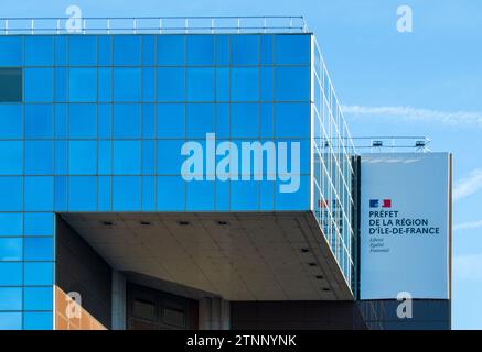 Paris, Frankreich - 12 17 2023 : die Fassade der Präfektur Ile de France in Paris Stockfoto