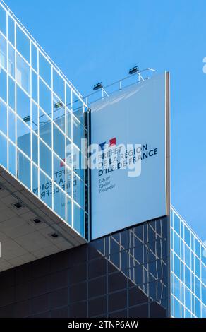 Paris, Frankreich - 12 17 2023 : die Fassade der Präfektur Ile de France in Paris Stockfoto