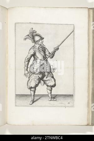 Soldat, der seine Spieße mit der linken Hand auf der rechten Seite trägt, die Spitze nach oben geneigt (Nr. 13), ca. 1600, 1597 - 1607 Ein Soldat, der ein Spieß (Lanze) mit der linken Hand auf der rechten Seite ist, der Punkt nach oben geneigt (Nr. 13), ca. 1600. Dies ist die zweite Maßnahme, um die Schieflage eines Tresors zu senken, indem es dazu in der Lage ist. Platte 13 in der Anleitung zum Umgang mit den Spießen: Corte Onderwysinghe auf dem Figuerliicke-Bild, interessierter t'recht ghebruyck, Van Al t'ghene ist ein Soldaet in der Handlung der Spione Emergency. Teil der Illustrationen in: J. de Gheyn, Waffenhandel von Roers Musquetten and Spiessen, The Stockfoto