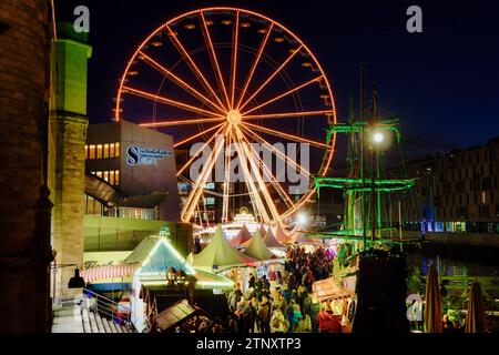 Köln, Deutschland 18. Dezember 2023: weihnachts- und Wintermarkt im kölner Schokoladenmuseum Stockfoto