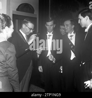 Neujahrsempfang, Bürgermeister Van Hall im Stedelijk Museum ca. Januar 1963 Stockfoto