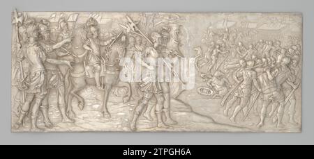 Box mit Episoden aus dem Leben der Familie Spinola, Mattheus Melijn, 1636 Ein Bassrelief aus getriebenem Silber, das länglich und quadratisch mit abgerundeten Ecken ist, mit der Präsentation des Vederheer Ambrogio Spinola während der Belagerung von Gulik im Jahr 1622. Unterzeichnet und datiert: Matevs. Melin. F 1636. Südholländisches Silber (Metall) Gulik Ein Bassrelief aus getriebenem Silber, das gestreckt und quadratisch mit abgerundeten Ecken ist, mit der Präsentation des Vederheer Ambrogio Spinola während der Belagerung von Gulik im Jahr 1622. Unterzeichnet und datiert: Matevs. Melin. F 1636. Südholland Silber (Metall) Gulik Stockfoto