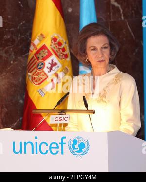 Madrid, 23.06.2015. Königin Letizia begleitet von Königin Sofía bei der UNICEF-Preisverleihung. Foto: Ernesto Agudo ARCHDC. Quelle: Album/Archivo ABC/Ernesto Agudo Stockfoto