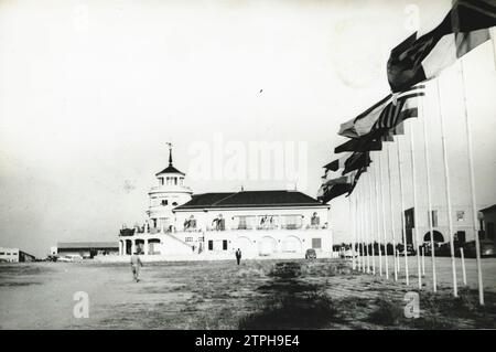 07/04/1952. Madrids Flughafen Cuatro Vientos. Im Hintergrund das Chalet des Royal Spanish Air Club. Quelle: Album / Archivo ABC / Virgilio Muro Stockfoto