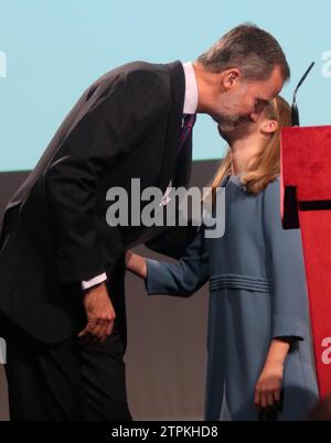 Madrid, 10/31/2018. Lesung der Verfassung, in der die Prinzessin von Asturien zum ersten Mal öffentlich sprach. Foto: Ernesto Agudo ARCHDC. Quelle: Album/Archivo ABC/Ernesto Agudo Stockfoto