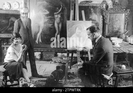 Madrid, 1926. Dreharbeiten von „La Malcasada“. Im Bild posieren Julio Romero de Torres, María Banquer und Ramón María del Valle-Inclán während der Dreharbeiten im Atelier des Malers in Madrid. Quelle: Album/Archivo ABC Stockfoto