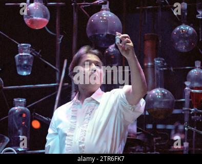 Madrid, 09.01.2000. Raphael in "Jekyll und Hyde". Foto: Javier Prieto Archdc. Quelle: Album / Archivo ABC / Javier Prieto Stockfoto