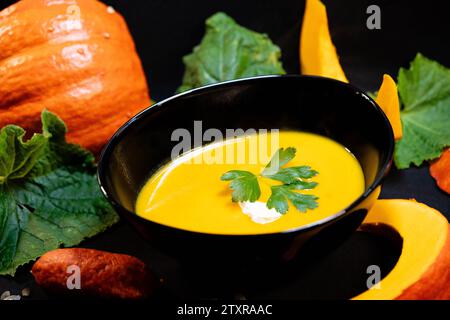 Orange Hokkaido Kürbis cucurbita maxima für eine Kürbissuppe Stockfoto