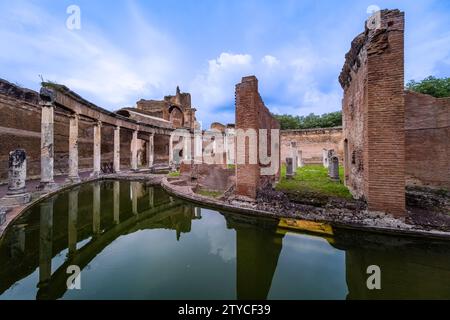 Teatro Marittimo in Hadrians Villa, Villa Adriana, Überreste eines großen Villenkomplexes, der um 125 n. Chr. von Kaiser Hadrian erbaut wurde. Stockfoto