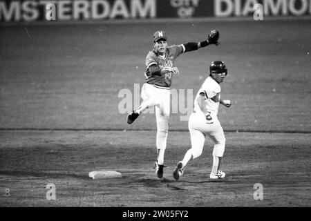 Niederlande - Taiwan, Baseball-Weltmeisterschaften 1986, 28.07.1986, Whizgle News from the Past, maßgeschneidert für die Zukunft. Erkunden Sie historische Geschichten, das Image der niederländischen Agentur aus einer modernen Perspektive, die die Lücke zwischen den Ereignissen von gestern und den Erkenntnissen von morgen überbrückt. Eine zeitlose Reise, die die Geschichten prägt, die unsere Zukunft prägen. Stockfoto