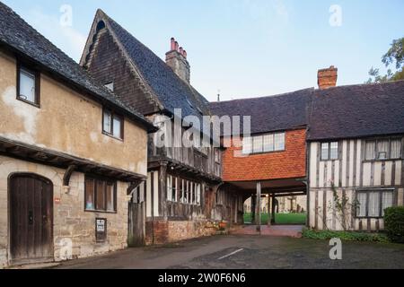 England, Kent, Penshurst Place, Fachwerkhäuser Aus Der Tudor-Ära Stockfoto