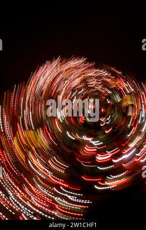 Weihnachtsbaumbeleuchtung und -Dekoration im Covent Garden in London Stockfoto