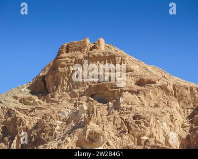 Erodierte Felsen, Berglandschaft im südlichen Sinai zwischen Ain Khudra und Nuwaiba, Ägypten Stockfoto