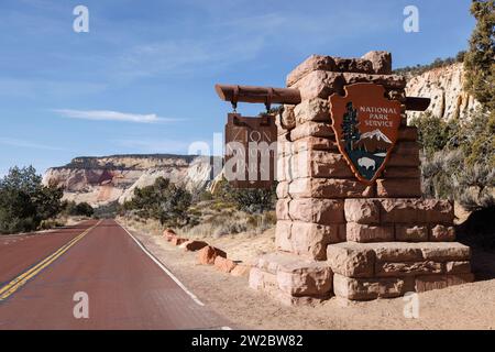 Zion-Nationalpark-Schild in Utah, USA. Bild aufgenommen am 10. Dezember 2023. © Belinda Jiao jiao.bilin@gmail.com 07598931257 https://www.belindaji Stockfoto