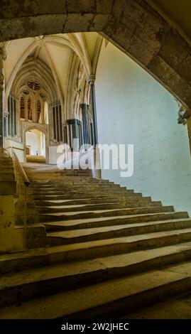 Architektonische Innenräume, Wells Cathedral, Somerset, England, Großbritannien. Stockfoto