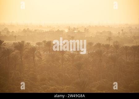 Suez-Kanalufer Stockfoto