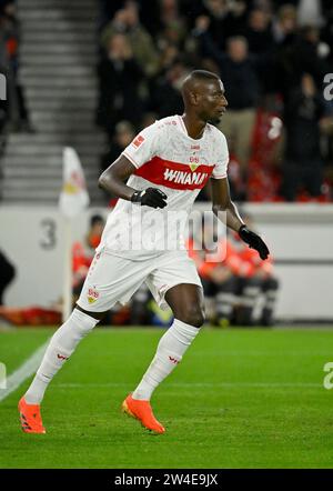 Stuttgart, Deutschland. Dezember 2023. Serhou Guirassy VfB Stuttgart (09) VfB Stuttgart vs. FC Augsburg FCA 20.12.2023 DFL-VORSCHRIFTEN VERBIETEN JEDE VERWENDUNG VON FOTOGRAFIEN ALS BILDSEQUENZEN UND/ODER QUASI-VIDEO/dpa/Alamy Live News Stockfoto