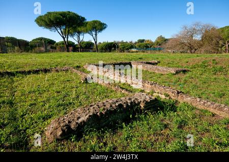 Überreste im archäologischen Park der Via Latina Gräber, Rom, Italien Stockfoto