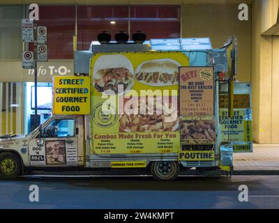 Food Truck auf einer Straße in Toronto, Ontario, Kanada. Stockfoto