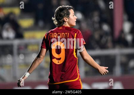 Valentina Giacinti von AS Roma während des Gruppenspiels C der Women Champions League zwischen AS Roma und Paris Saint Germain im Tre fontane-Stadion in Rom (Italien) am 20. Dezember 2023. Stockfoto