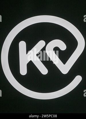 Berlin, Deutschland. Dezember 2023. Das Logo des Vereins der Kassenärzte Berlin. Quelle: Jens Kalaene/dpa/Alamy Live News Stockfoto
