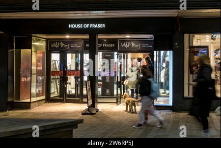 House of Fraser Ladenfront am späten Nachmittag im Winter, High Street, Lincoln City, Lincolnshire, England, UK Stockfoto