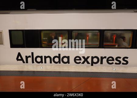 Arlanda Express die Flughafenbahnverbindung zwischen dem Hauptbahnhof Stockholm und dem Flughafen Stockholm Arlana, Schweden Stockfoto