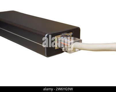 Internetkabel, verbunden mit einer multifunktionalen USB-C-Hub-Station, Ethernet Stockfoto