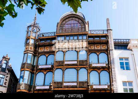 Fassade des Old England Kaufhauses, heute Musical Instruments Museum (MIM). Brüssel, Brüssel-Hauptstadt, Belgien, Europa Stockfoto