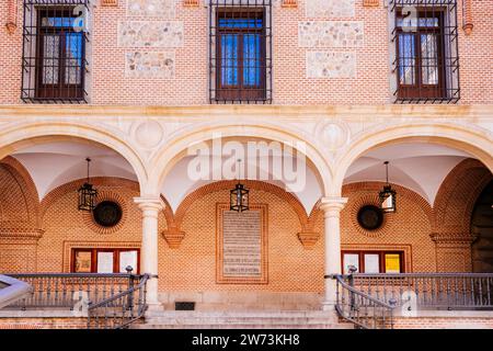 Die Kirche San Ginés, Calle Arenal. Dies ist eine der ältesten Kirchen in Madrid, erbaut 1645 an der Stelle, an der man glaubt, dass es sich um eine mozarabische Kirche handelt Stockfoto